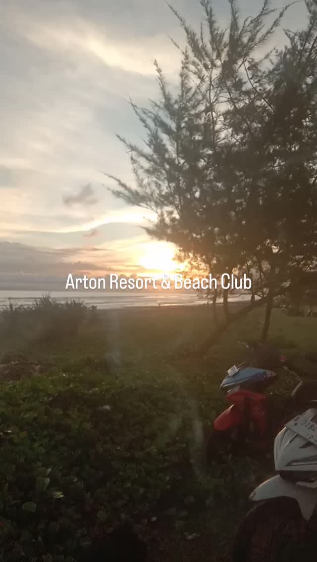 Langit Sore di Pesisir Medewi