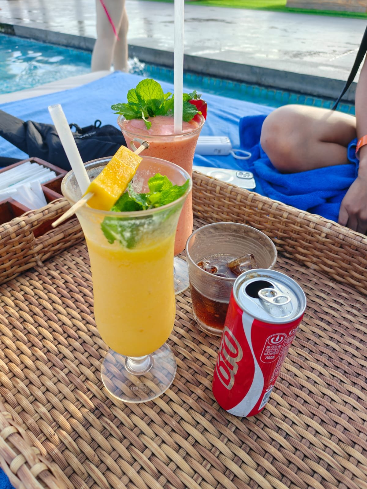 Minuman di Daybed