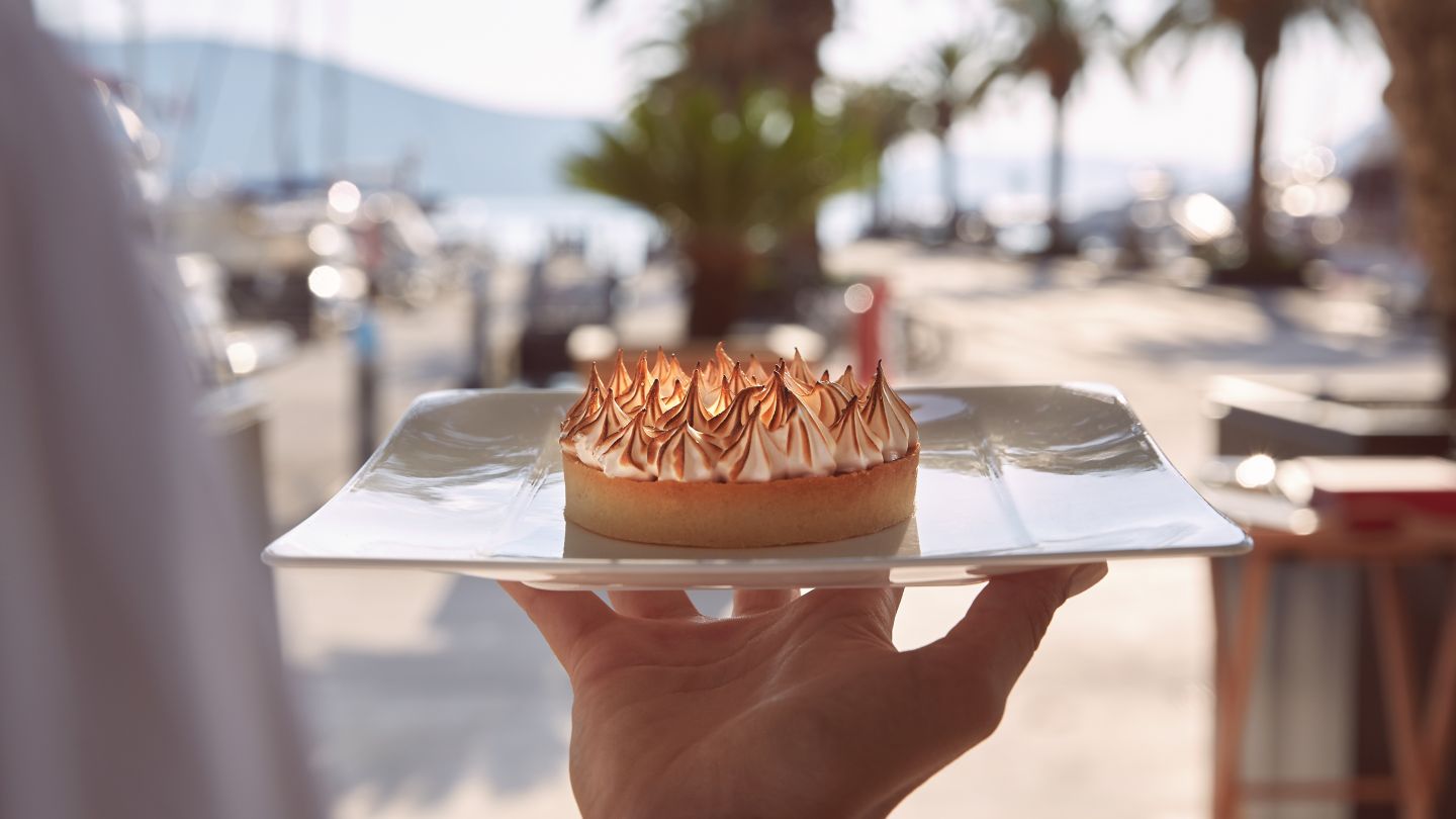 Coastal cuisine by the beach