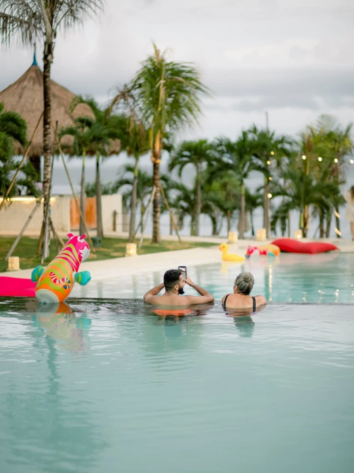 Diamond pool di Cactus 10