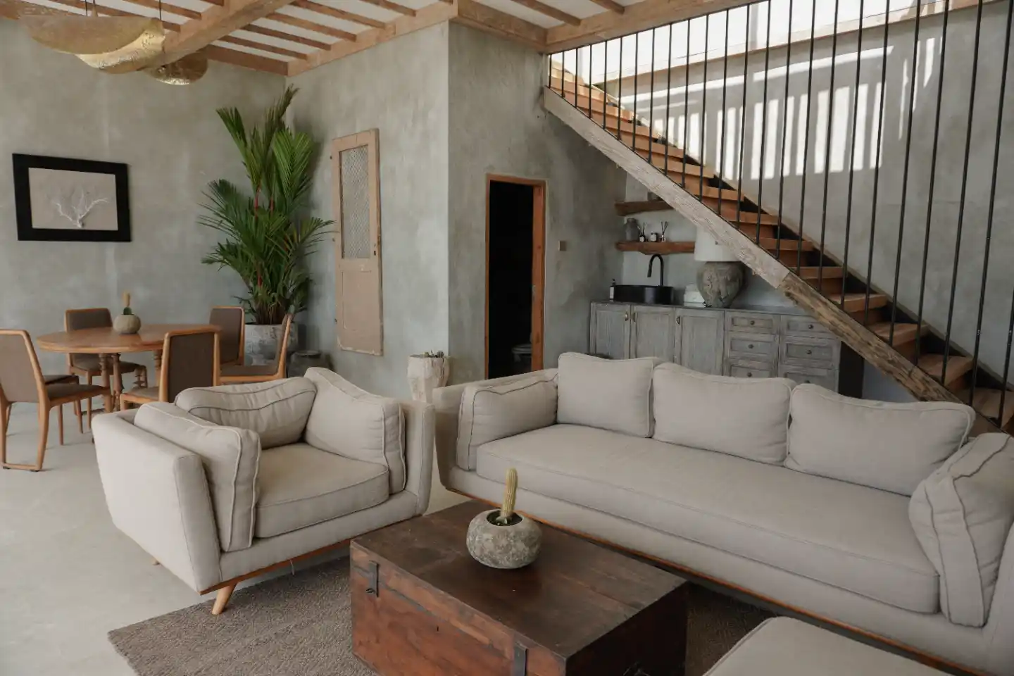 Stone 1 (private hire)