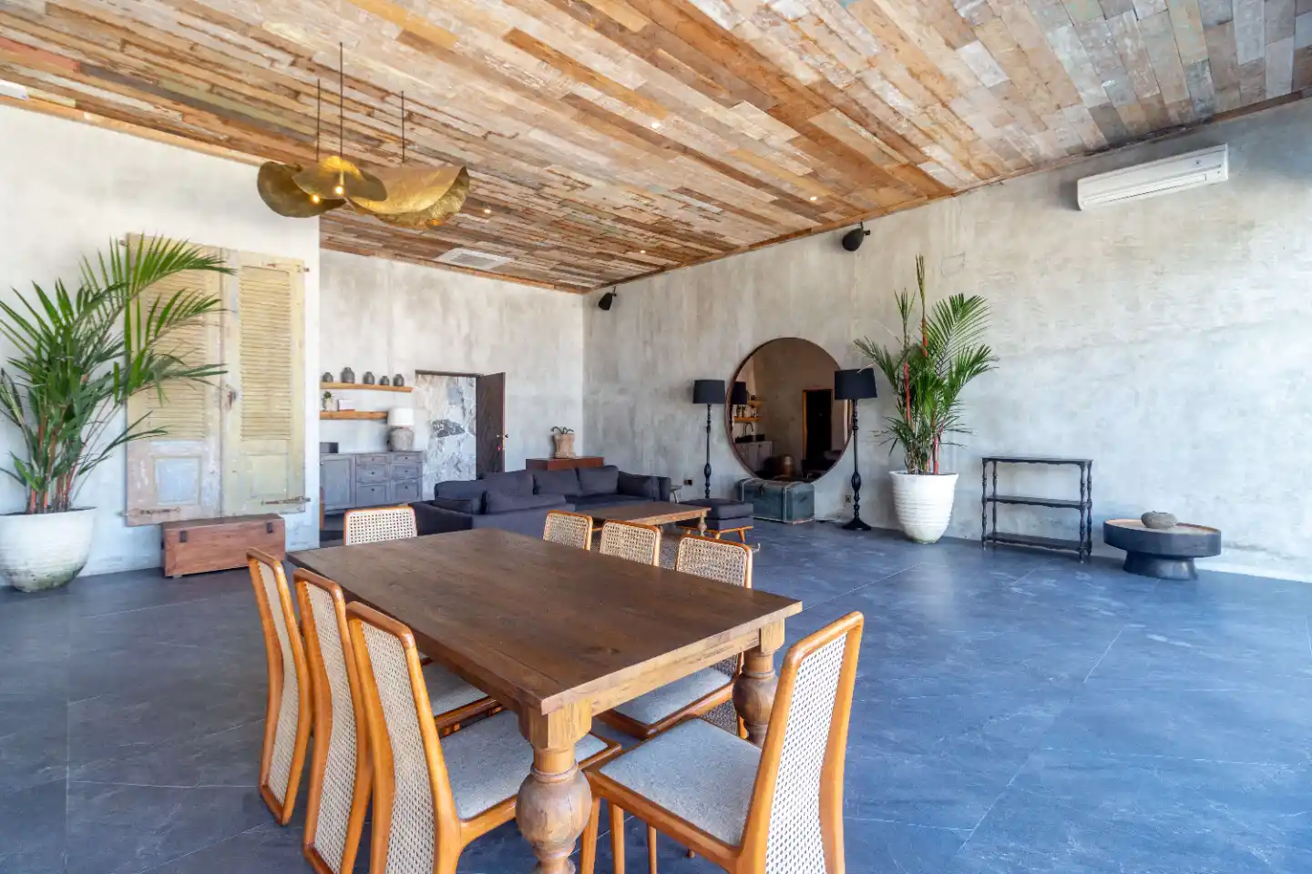 Stone 3 (private hire)