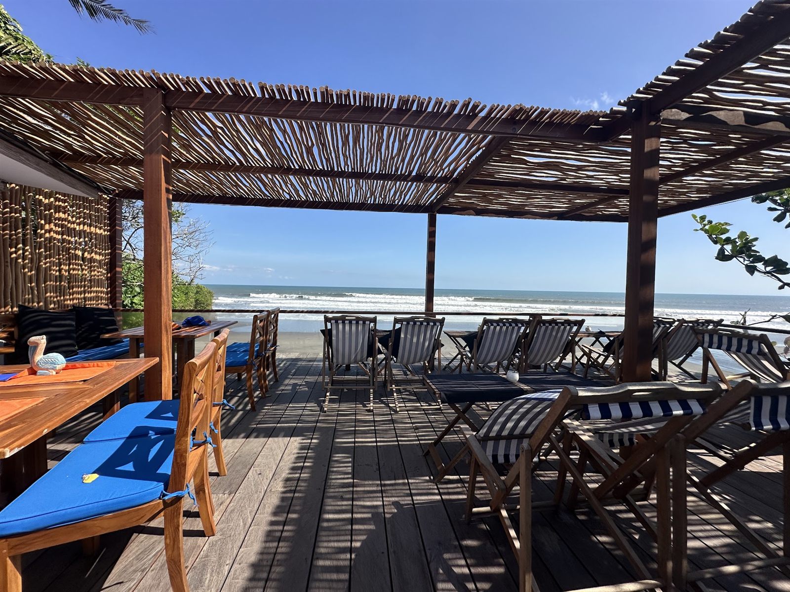 Ocean-view outdoor deck at Cliffhanger Bali Restaurant