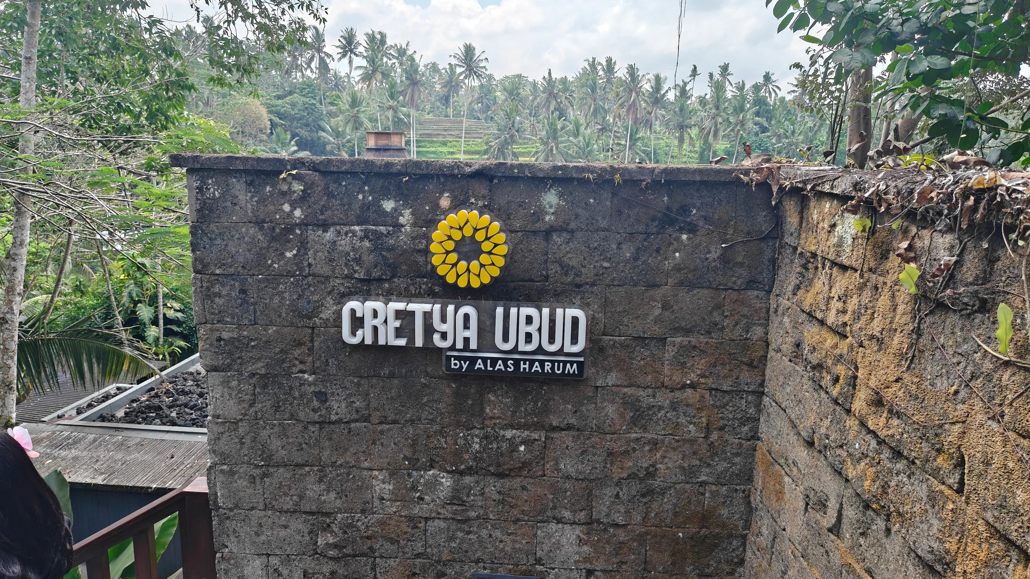 Cretya Ubudの入口サイン