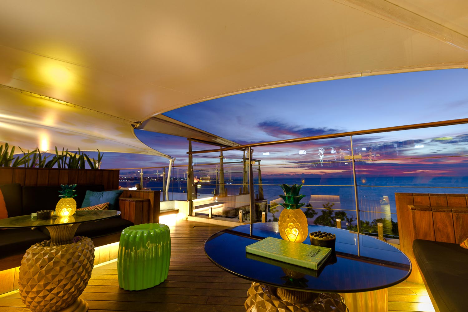 Island Table