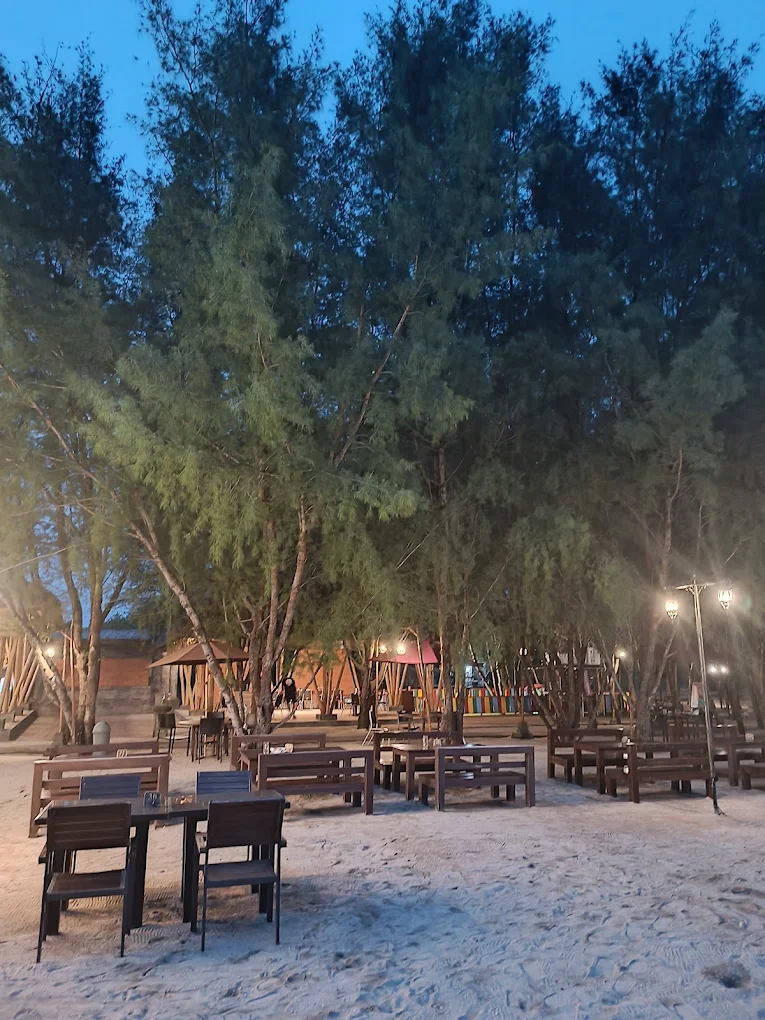 Shaded Late-Afternoon Tables