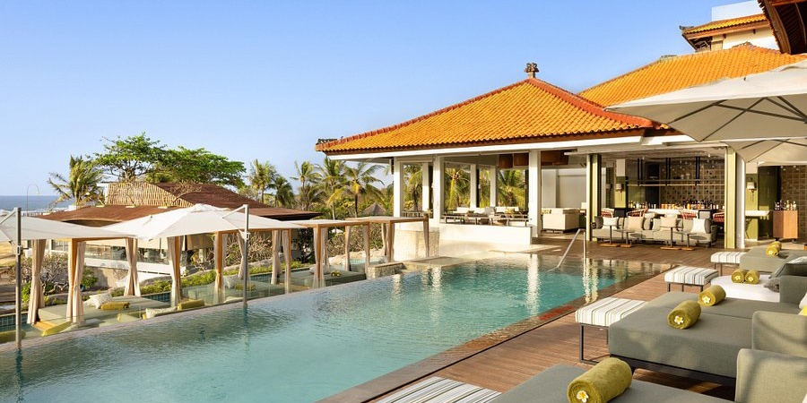 Pool and Seaside Views