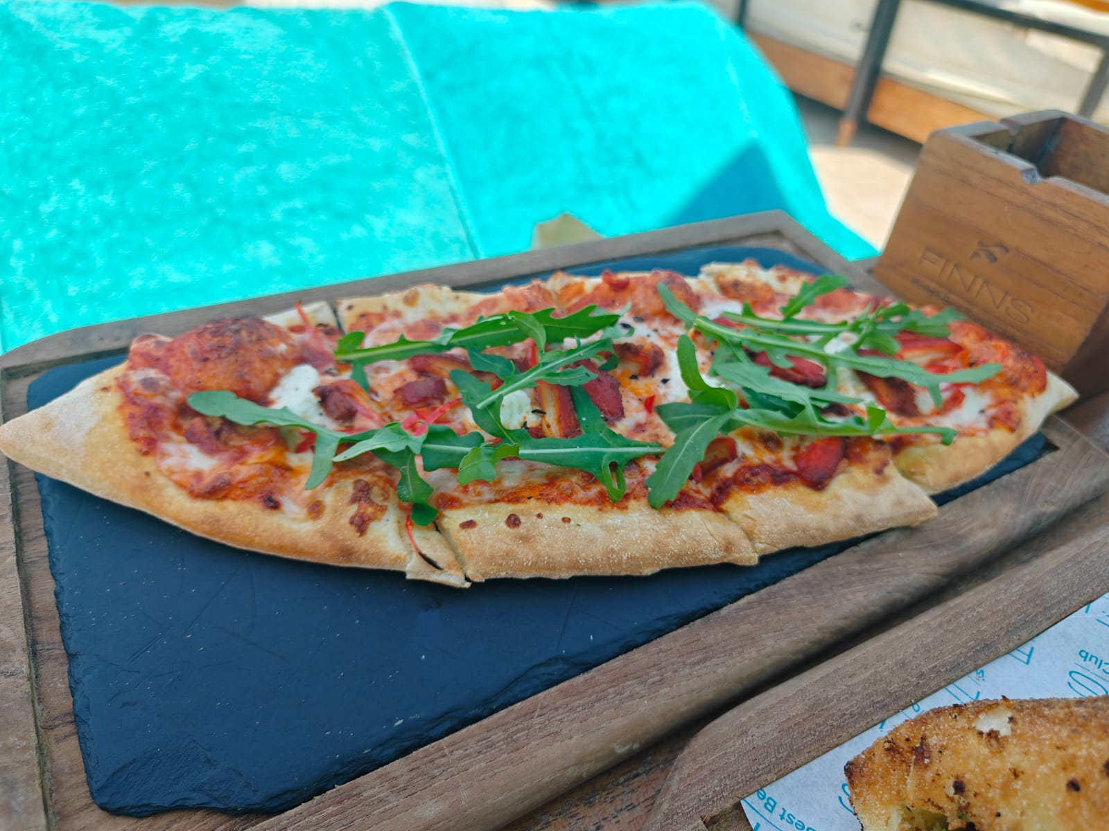 Butter chicken pizza