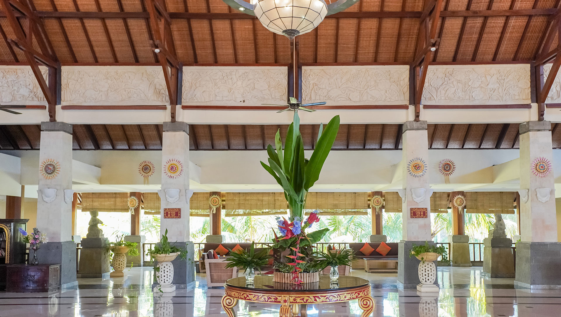 Arrival area used when planning Beach Club timing