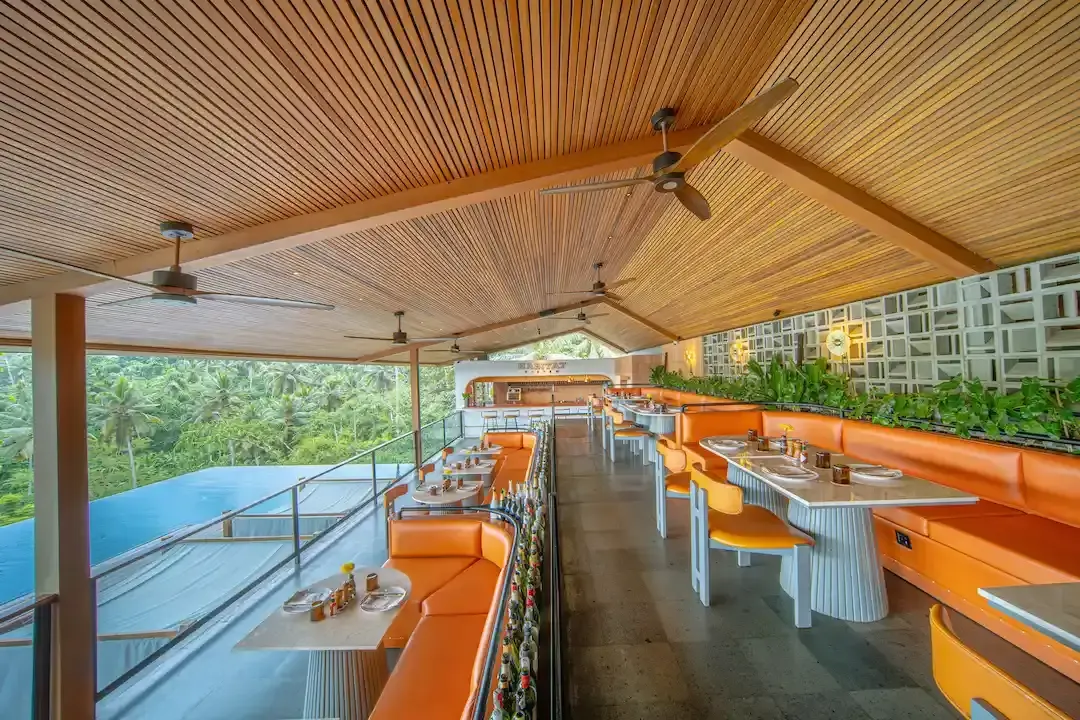 Forest-facing dining