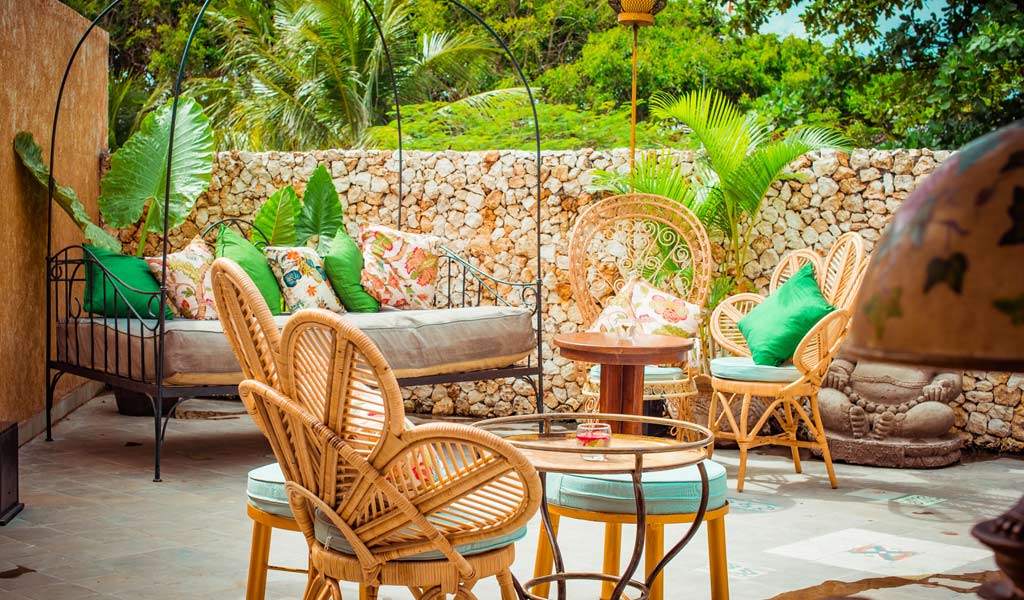 Ji Terrace by the Sea — 昼のテラス