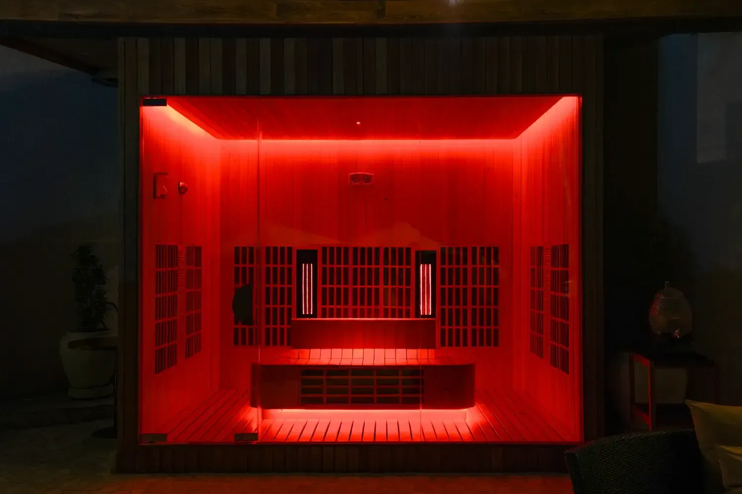 Ruang Sauna Bercahaya Merah