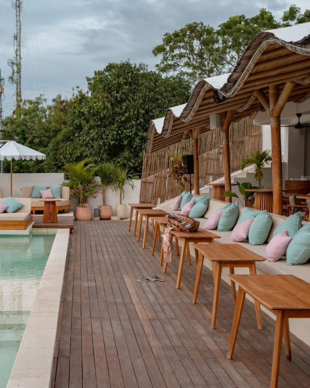 Outdoor Table Booking