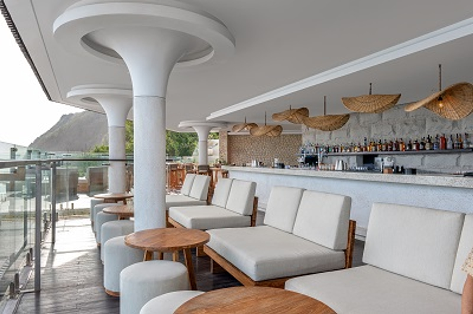 Sip n' Chill Bar Deck - Sofa Bar