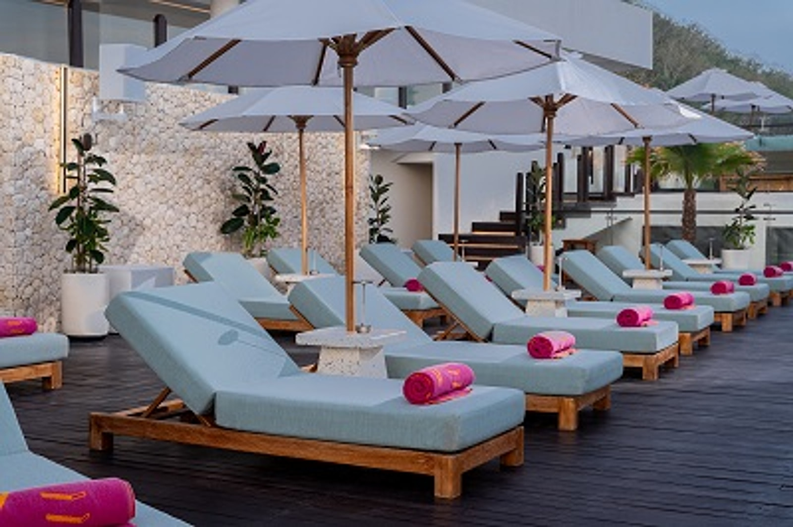 Horizon Terrace - Single Day Bed Set