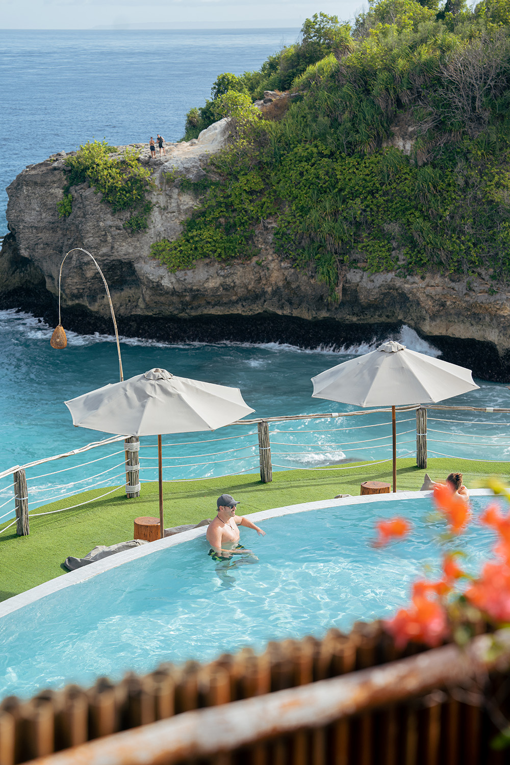 Seating Area Pool