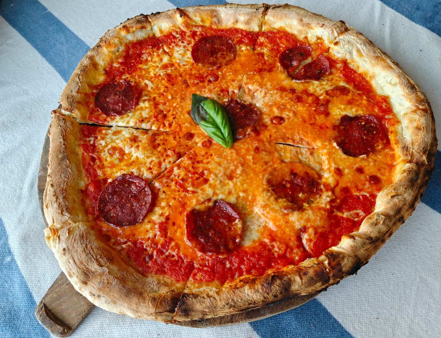 Pizza Pepperoni Daging Sapi
