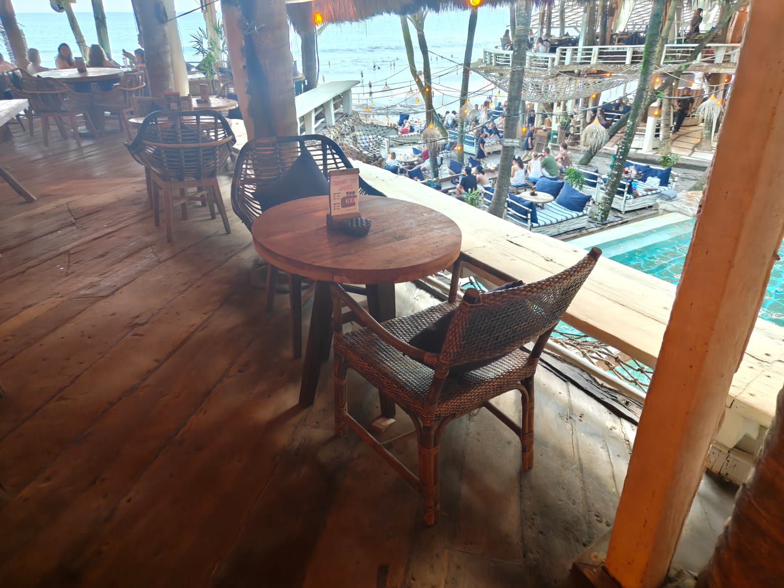 La Brisa — Suasana tempat
