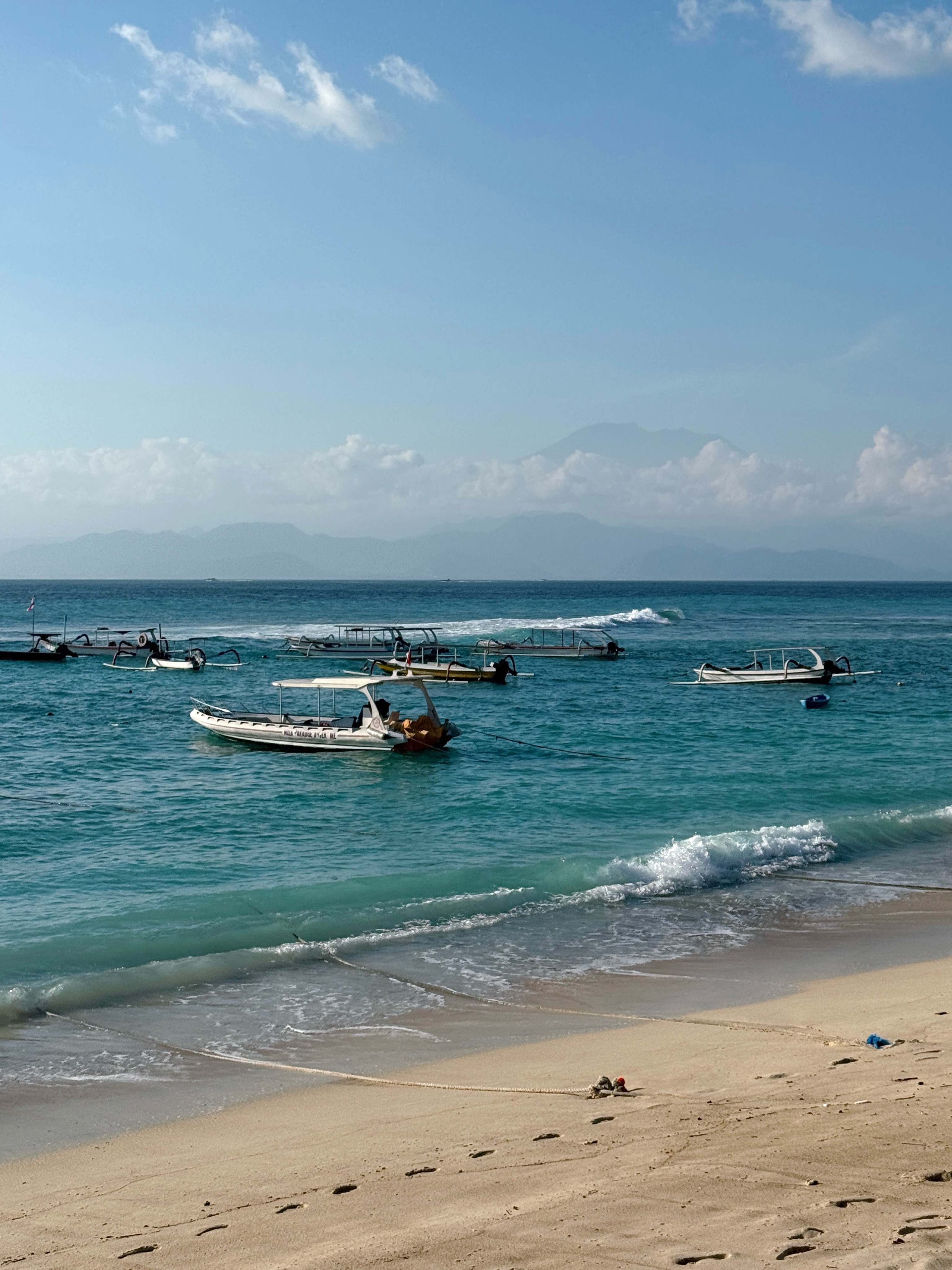 Perahu di Mushroom Bay