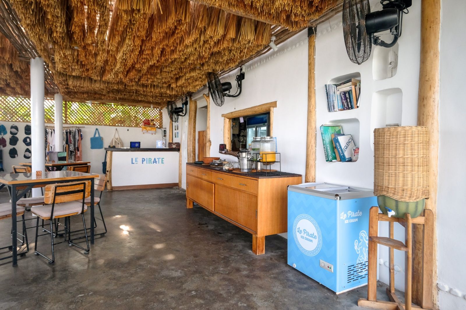 Restaurant and bar counter
