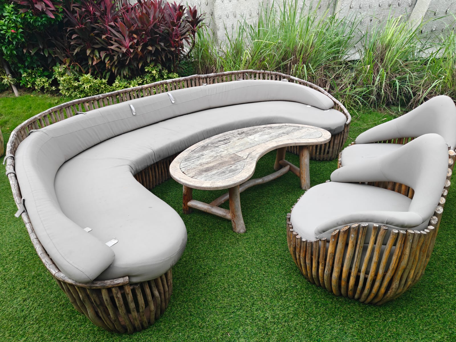 Beer Garden Sofa
