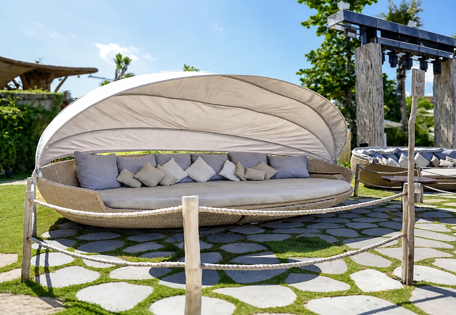 Large Day Bed