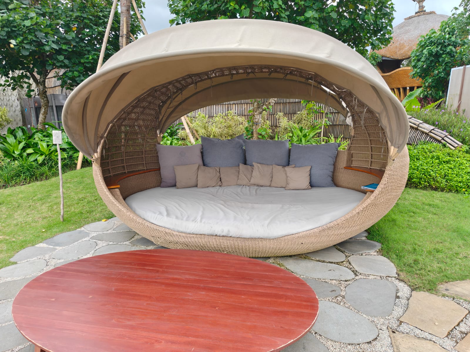 Medium Day Bed