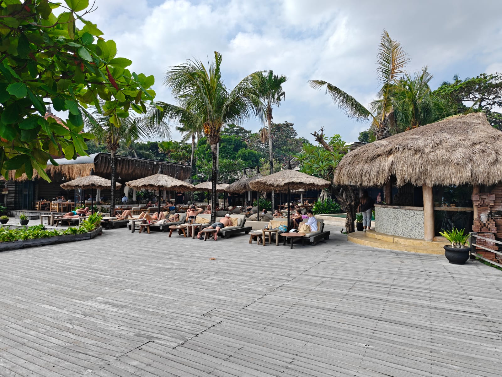 Mano Beach House
