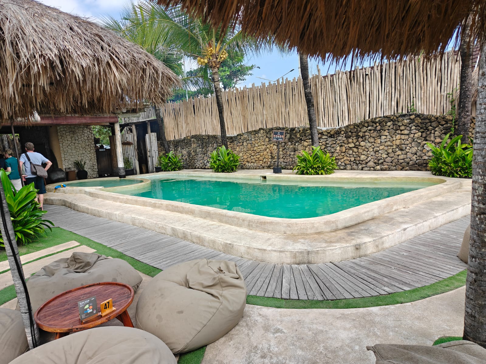 Mano Beach House pool day