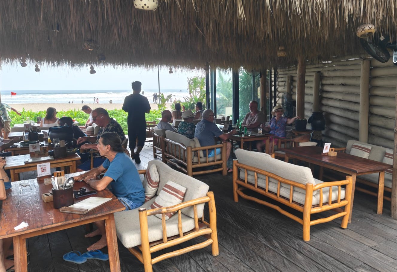 Deck Lounge