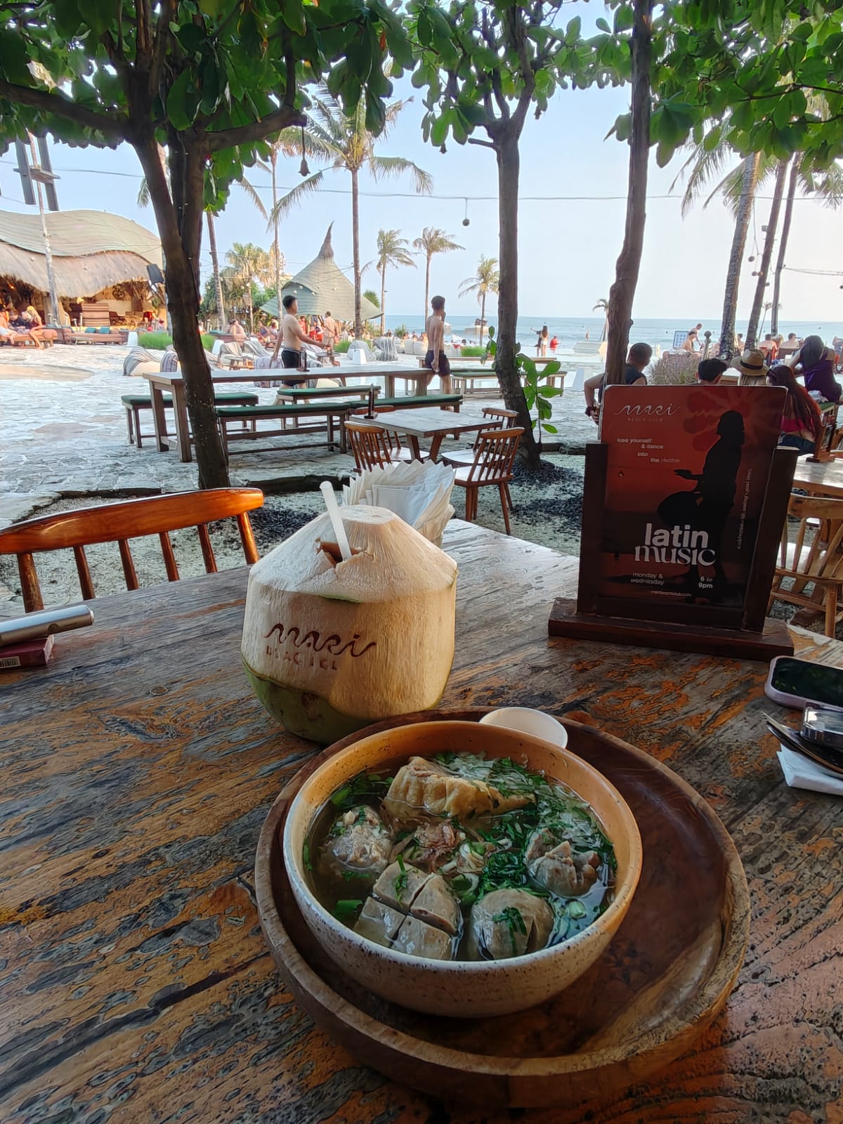 Local-leaning plates