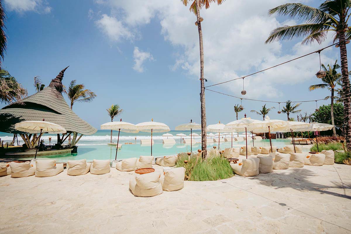 Mari Beach Club — Suasana tempat