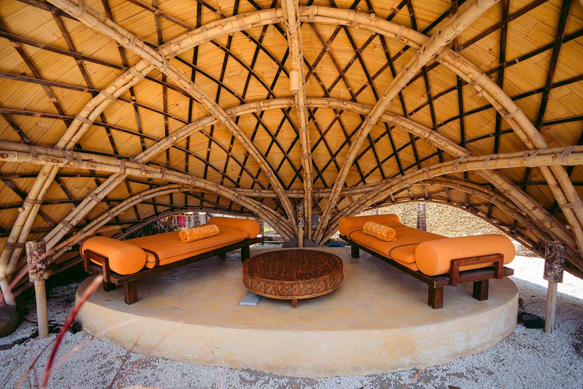 Mari Beach Club — Suasana tempat