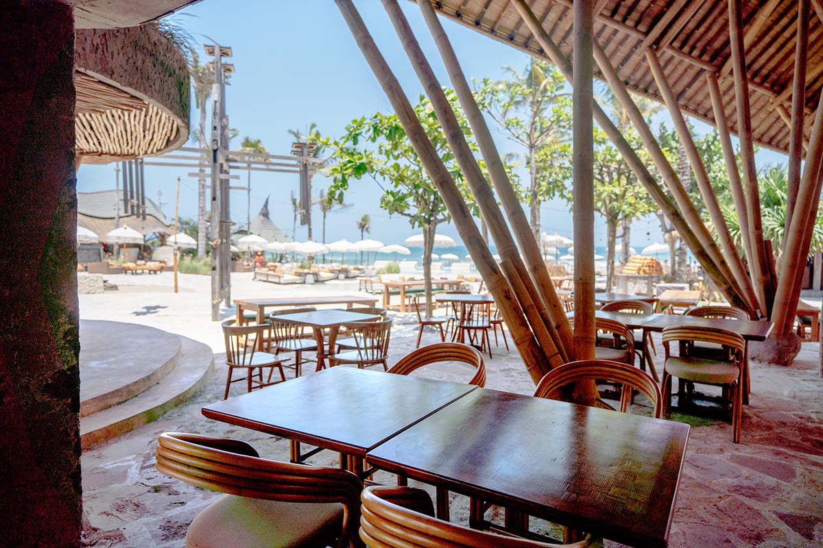 Mari Beach Club — Suasana tempat