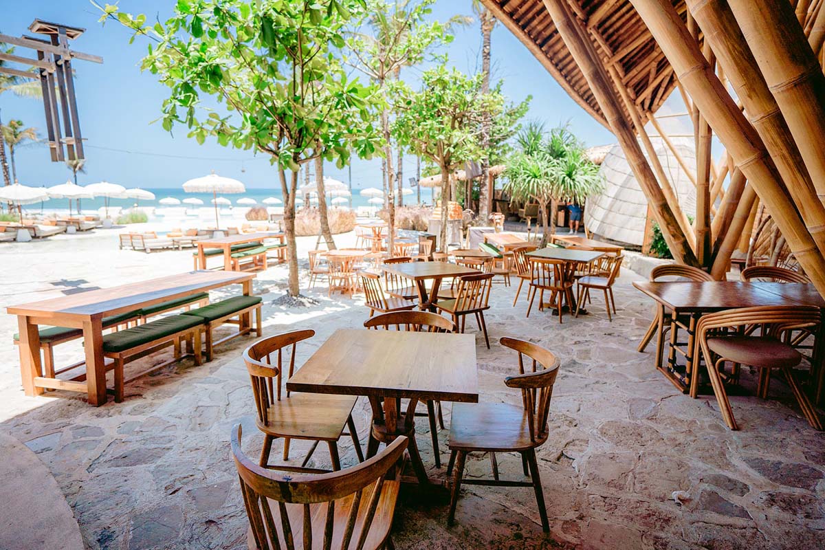 Mari Beach Club — Suasana tempat