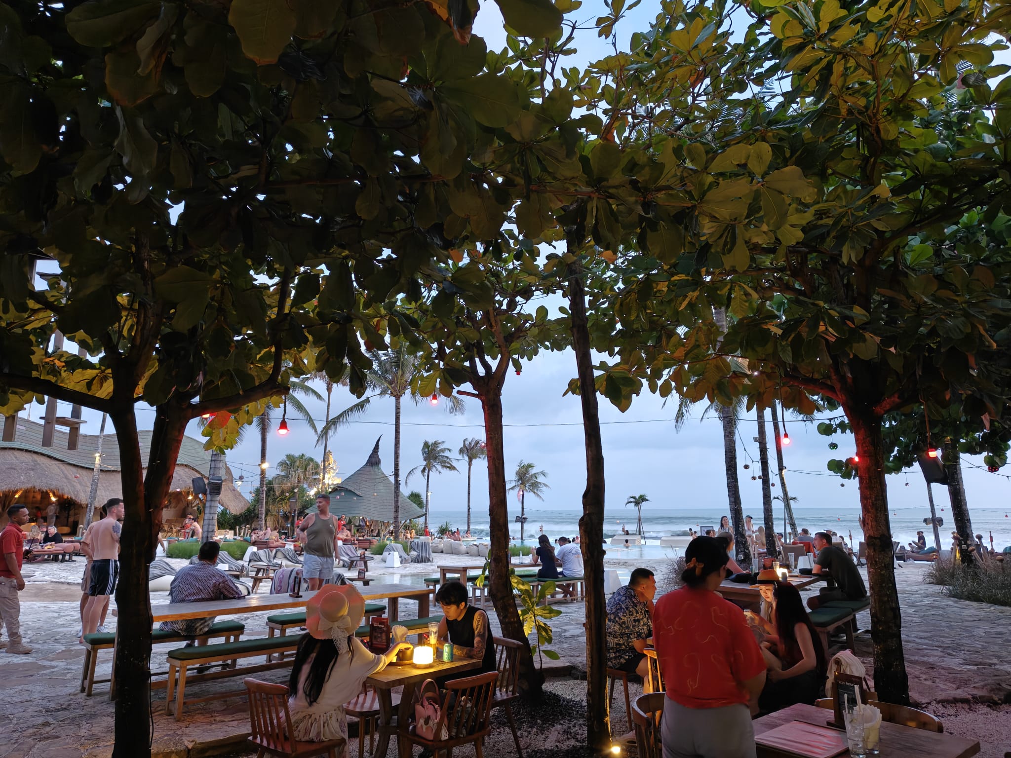 Mari Beach Club recommended time