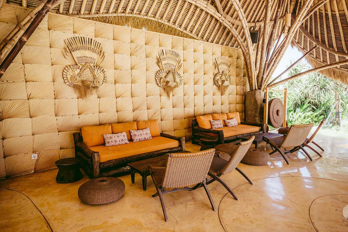 Main Bar Couch