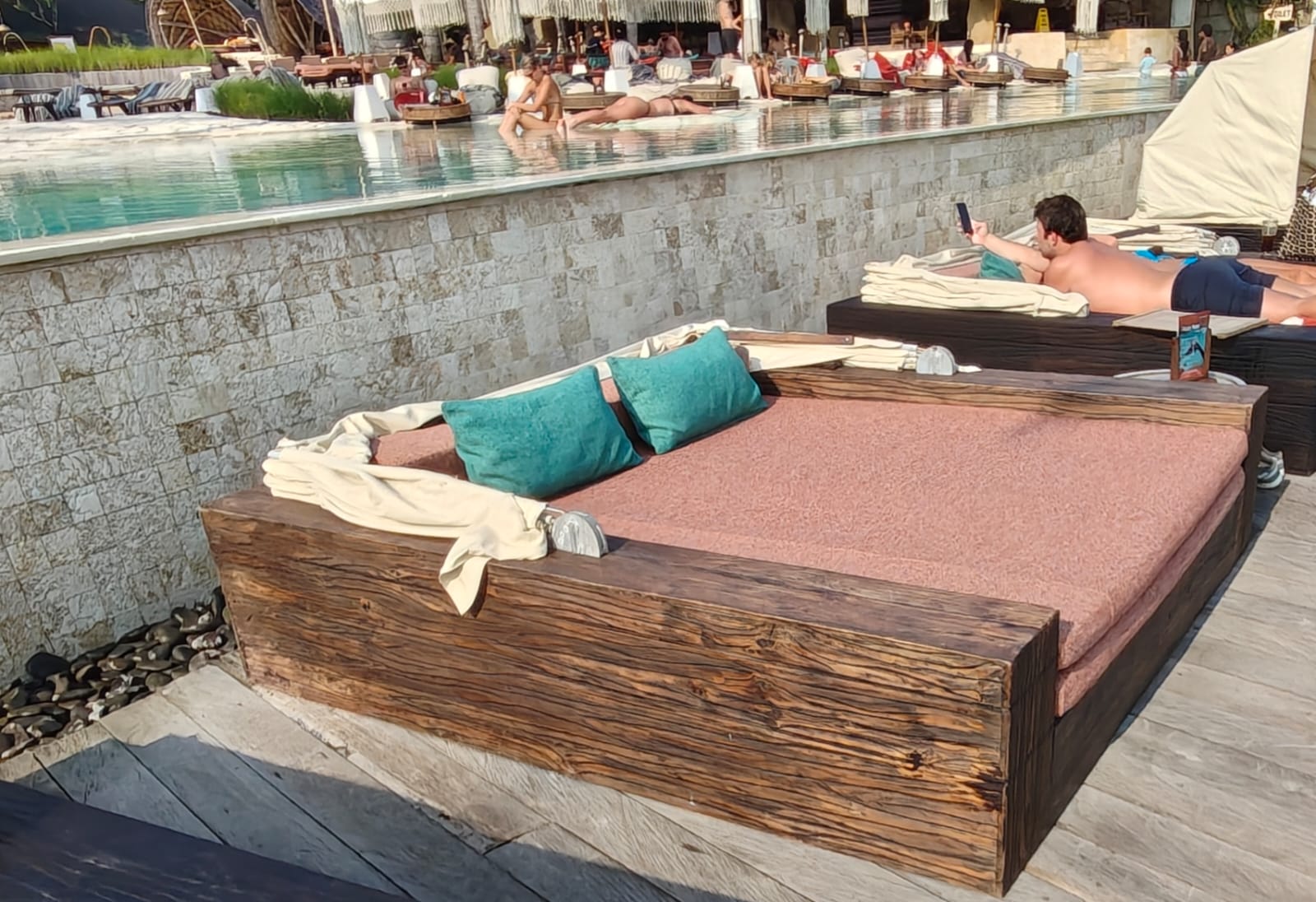 Sunset Daybed with Canopy