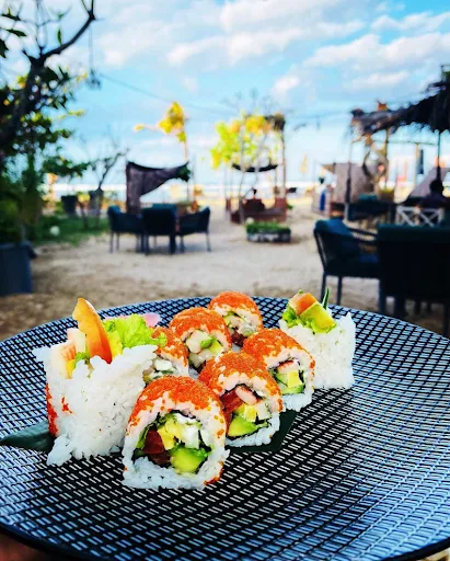 Piring sushi