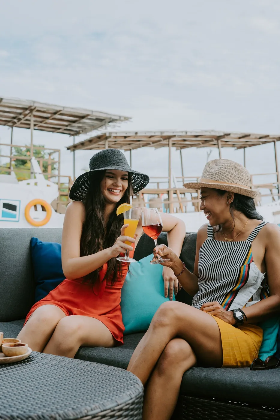 Minoo Beach Club — Venue atmosphere
