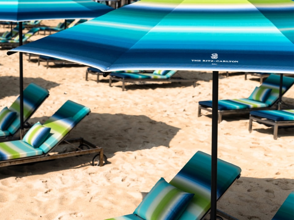 Missoni Resort Club — Beach parasols and beds