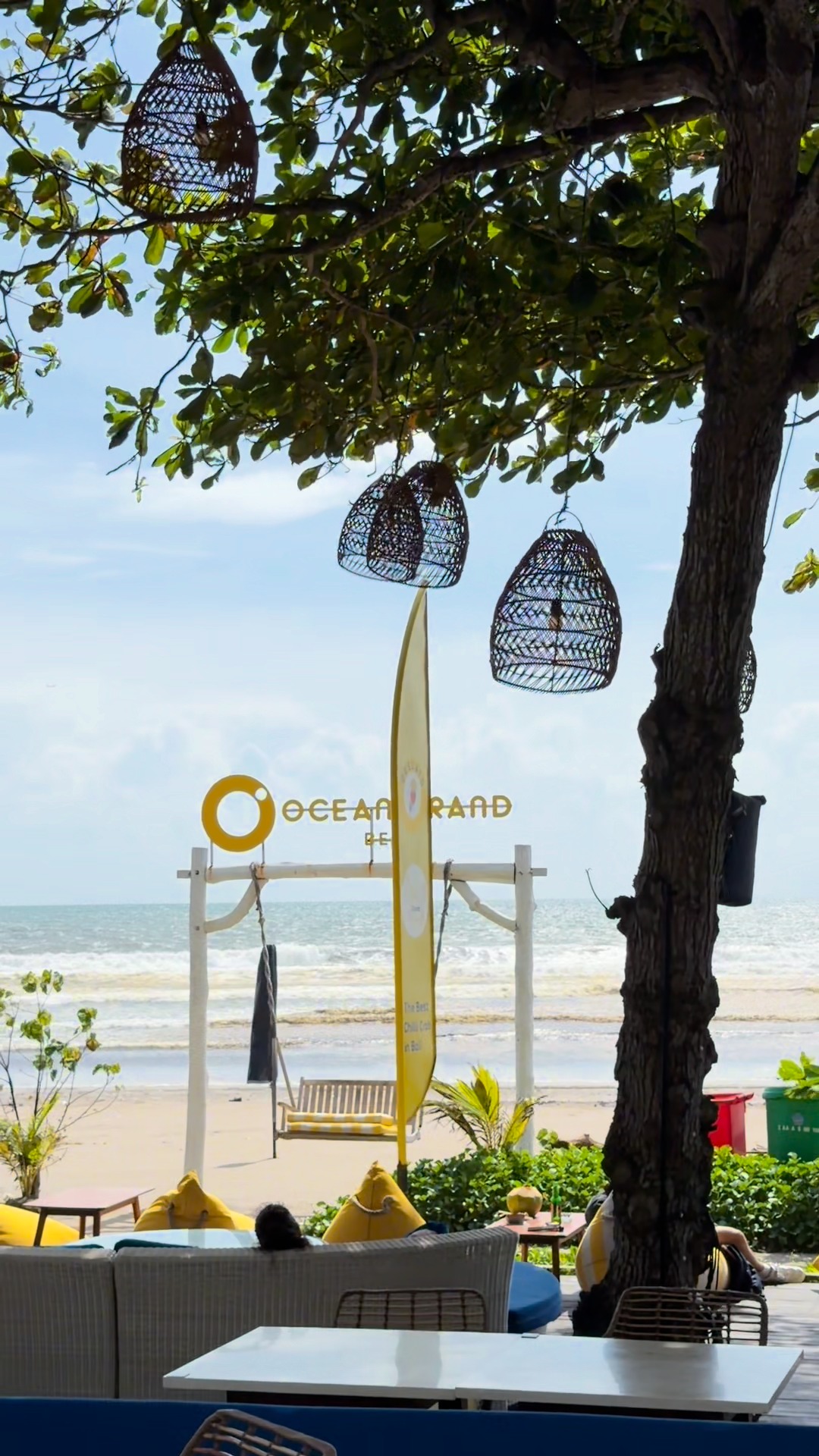 Papan Ocean Grand Menghadap Laut