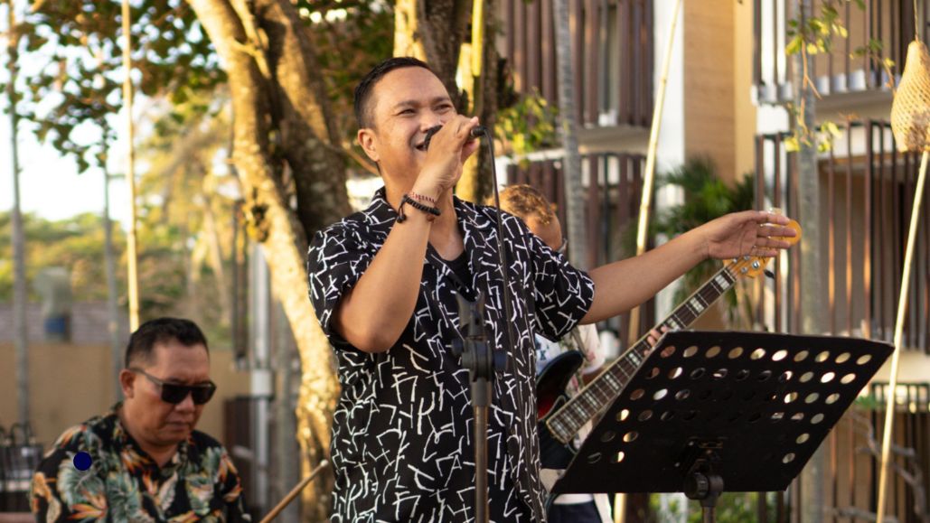Musik Langsung di Pantai