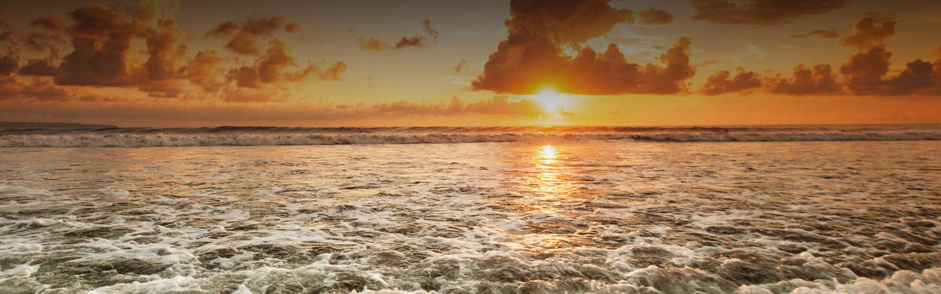 Senja dari Pantai