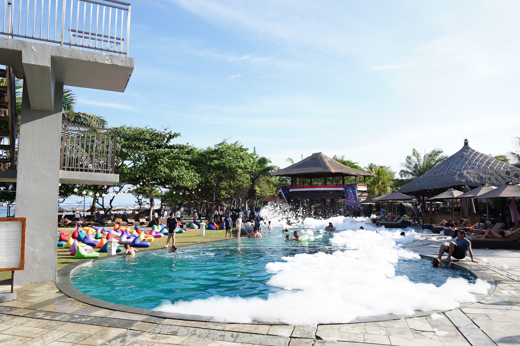 Pemandangan kolam saat FoamTastic Fest