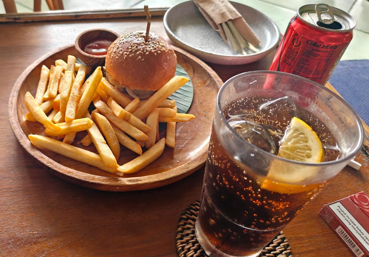 Beach Club Burger