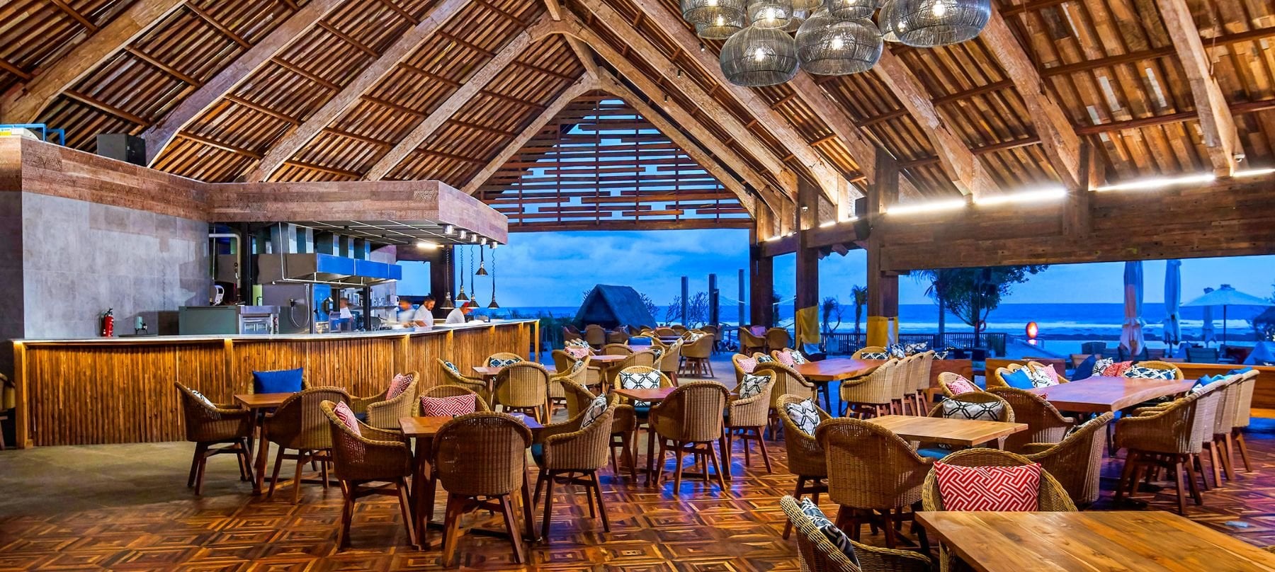 Roosterfish Beach Club — Dining by night
