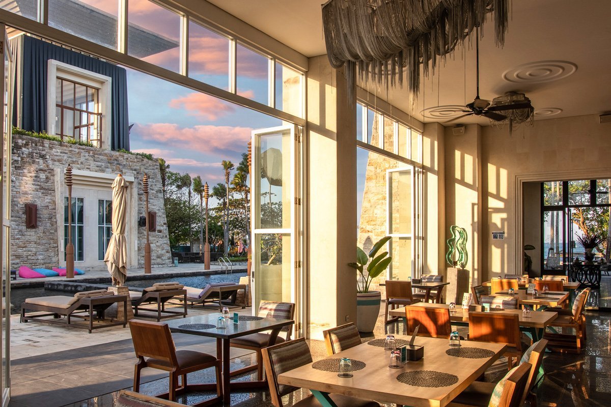 Sakala Beach Club レストランテーブル