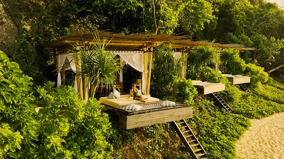 Samabe Bali — Cabana siang