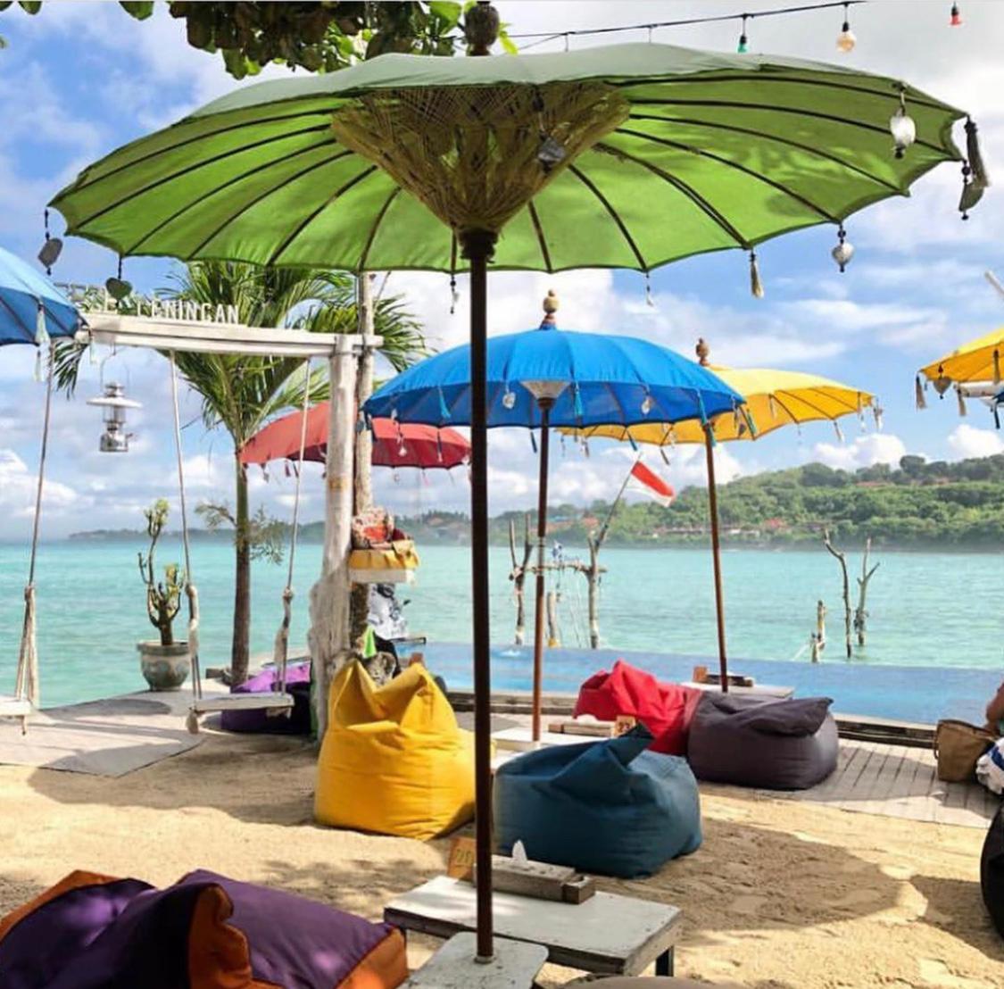 Beanbag Tepi Laut